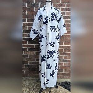 Vintage Japanese Kimono Robe One Size Long White Indigo Blue Kanji Print Cotton